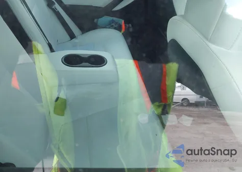 2021 Tesla Model 3 Long Range Dual Motor All-Wheel Drive z USA, uszkodzony, nr VIN 5YJ3E1EB1MF852685